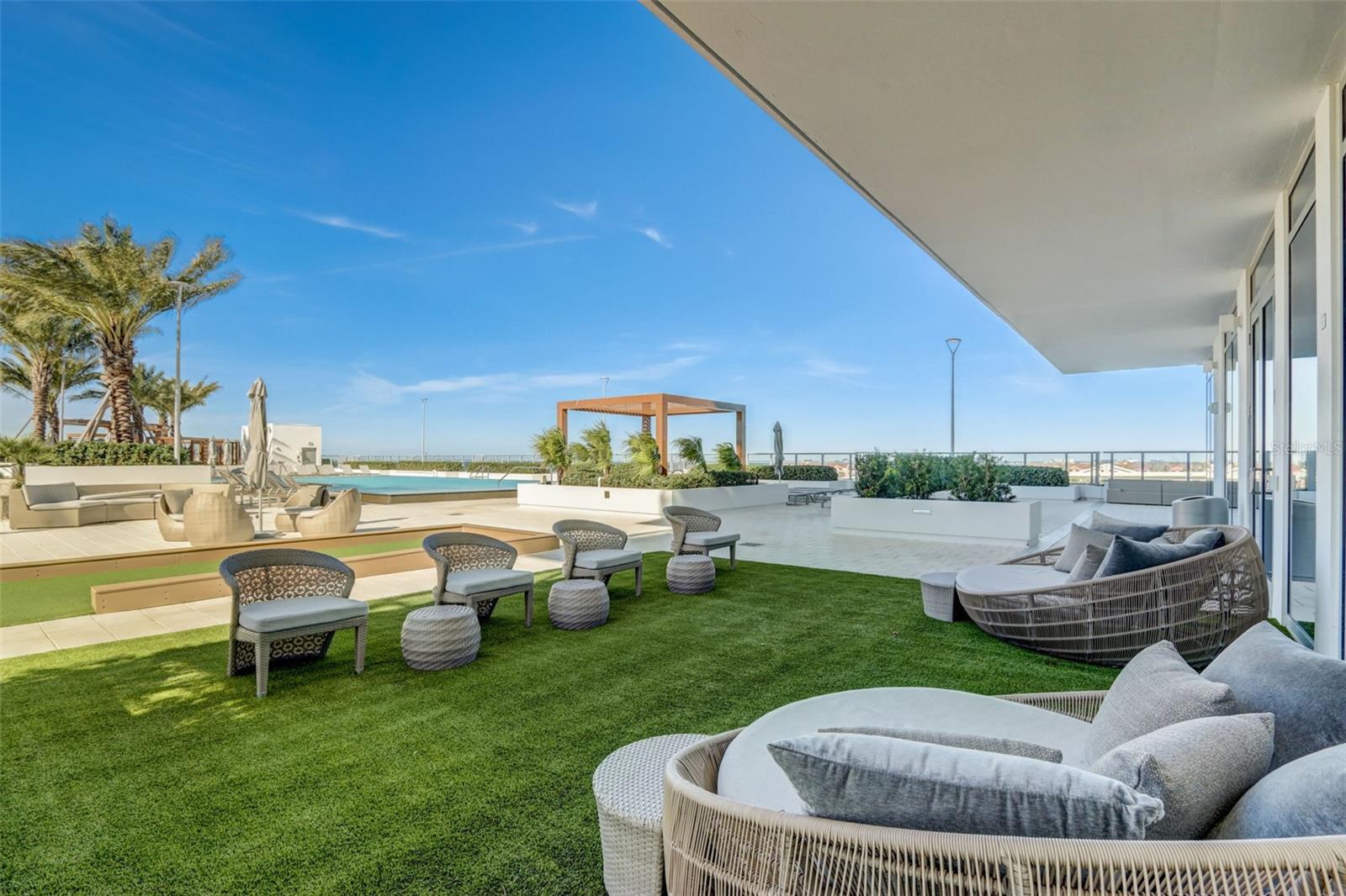 MARINA POINTE EAST - Residential