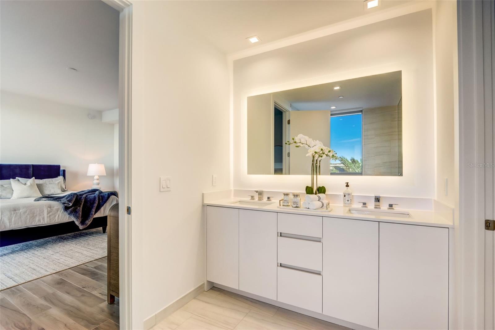 MARINA POINTE EAST - Residential