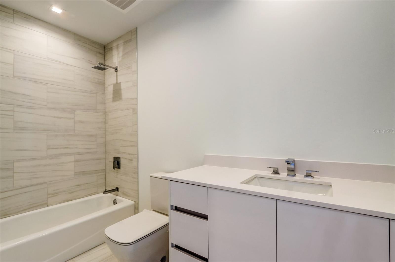 MARINA POINTE EAST - Residential