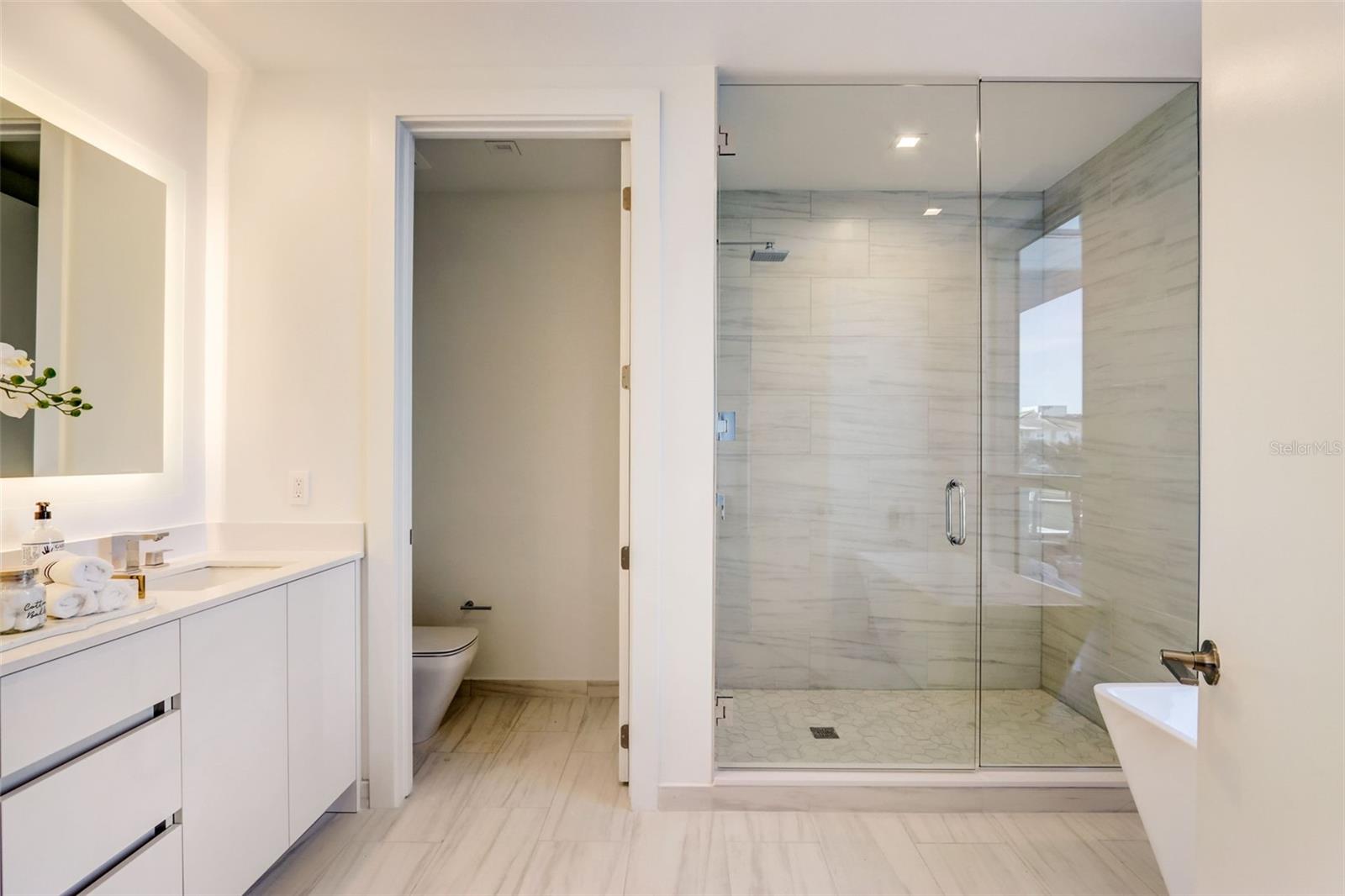 MARINA POINTE EAST - Residential