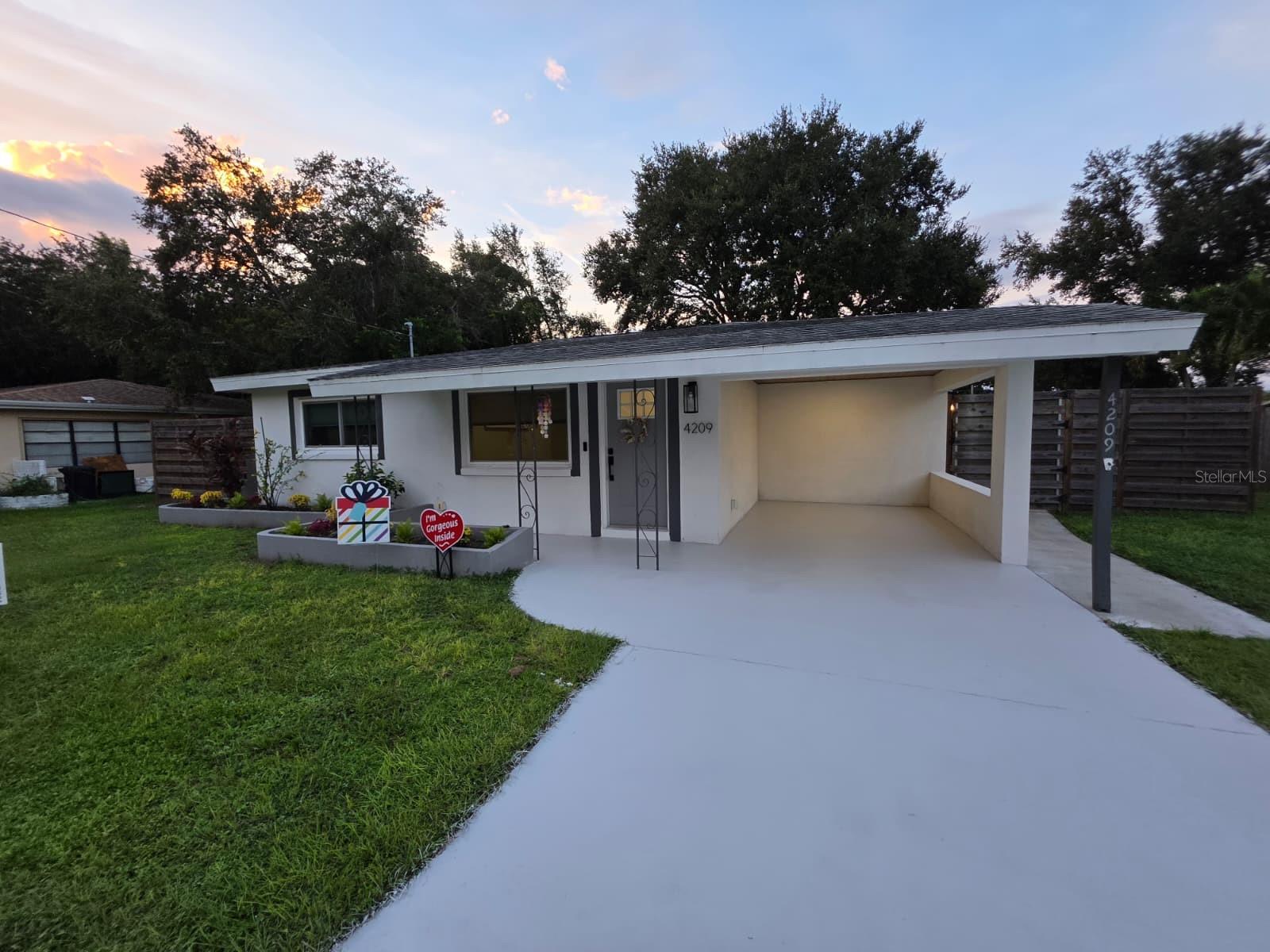 Move-In Ready Gem in the Heart of Sarasota! ?
Discover this beautifully renovated 2-bedroom, 1-bath home offering the perfect blend of style, comfort, and convenience. With designer-quality finishes throughout, this residence is truly turn-key.
• ?? Modern Kitchen & Laundry: Quartz countertops, matching stainless steel appliances, custom cabinetry, and elegant hardware.
• ?? Recent Upgrades: Newer roof (2017), spacious walk-in shower, and a fully fenced yard with updated shadowbox wood fencing for privacy.
• ?? Prime Location: Just minutes from Sarasota’s world-famous beaches, parks, shopping, and dining.
Whether you’re a first-time buyer, downsizing, or looking for a vacation retreat, this home checks all the boxes. Affordable, stylish, and perfectly located—this Sarasota treasure won’t last long.
?? Schedule your showing today and make it yours!