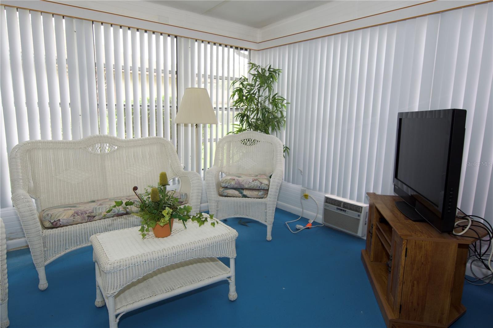 CAMBRIDGE VILLAGE WEST - Residential