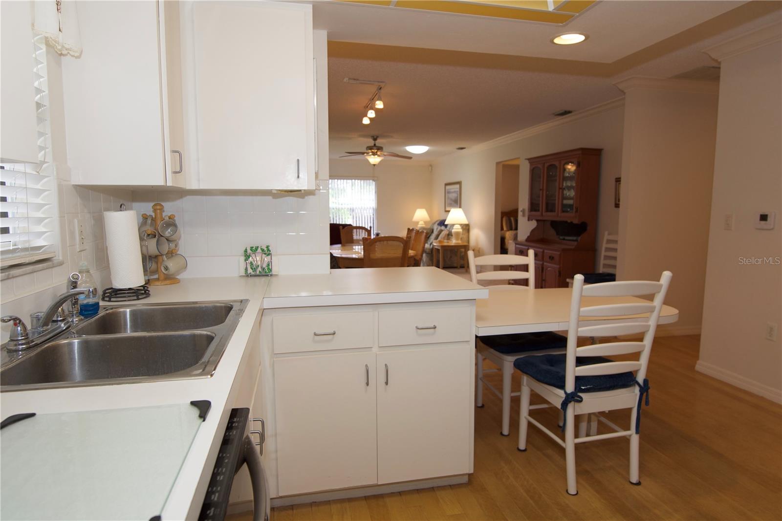 CAMBRIDGE VILLAGE WEST - Residential