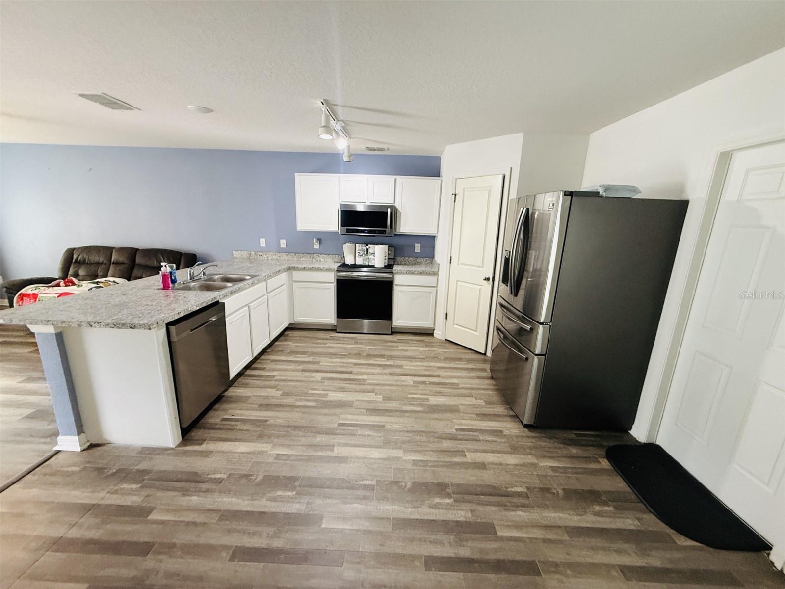 12020 PINE WARBLER AVENUE