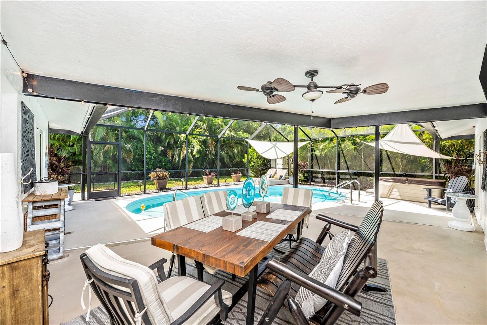 GULF GATE WOODS - Residential