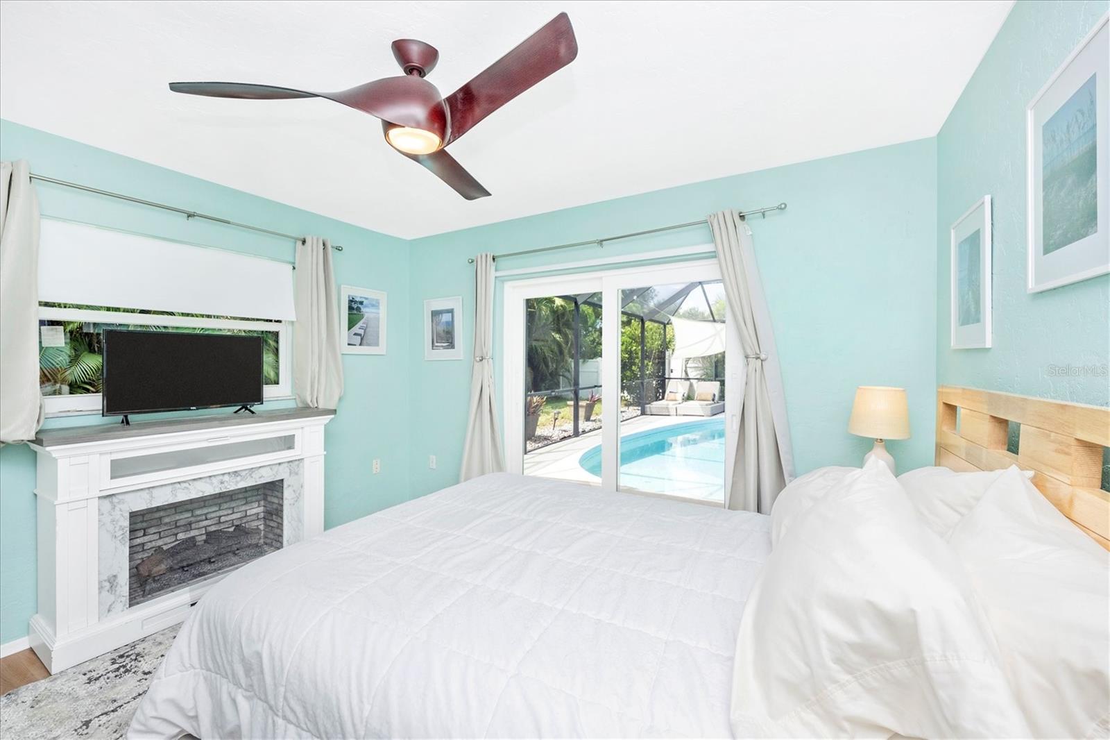 GULF GATE WOODS - Residential