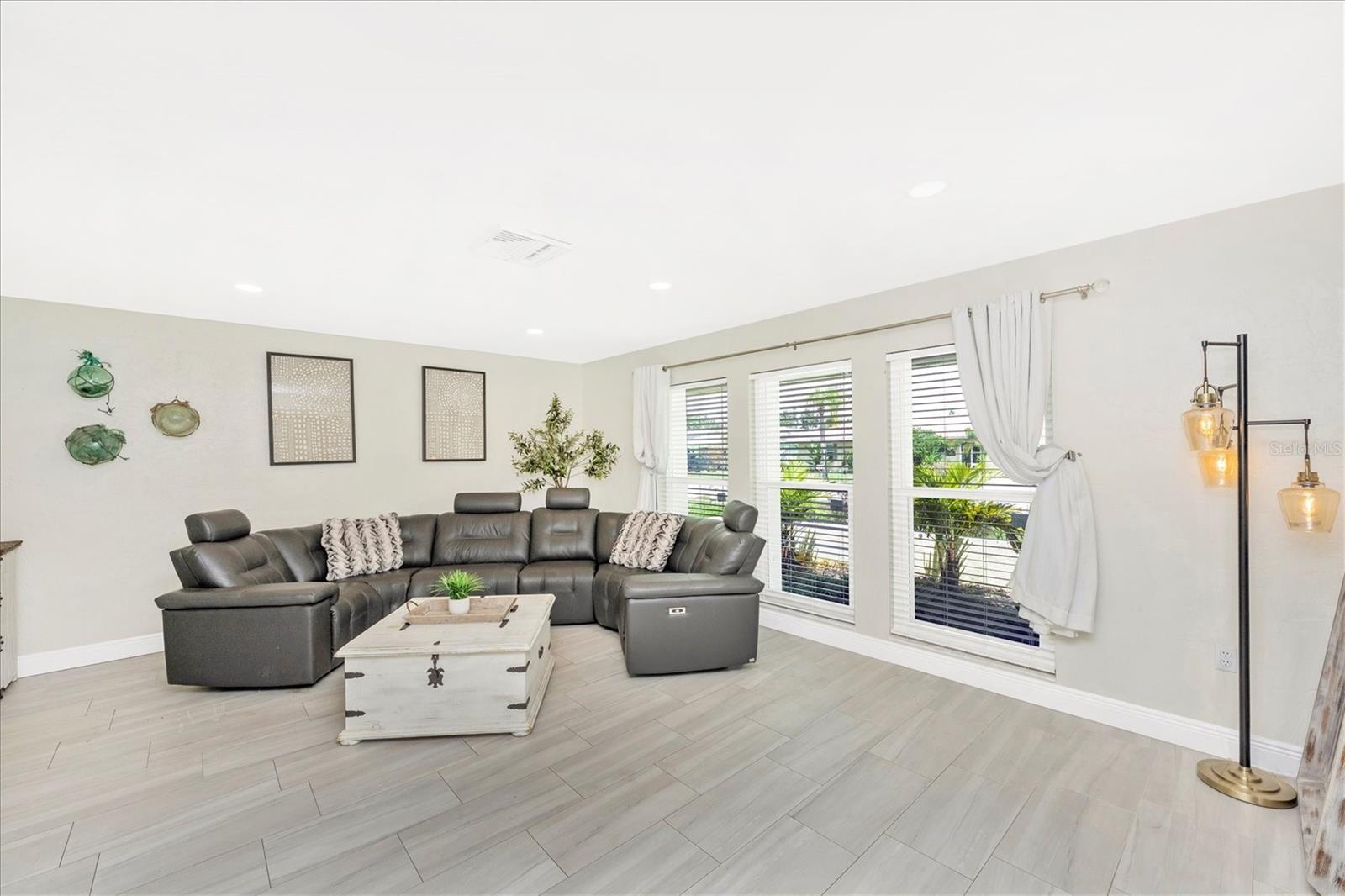 GULF GATE WOODS - Residential