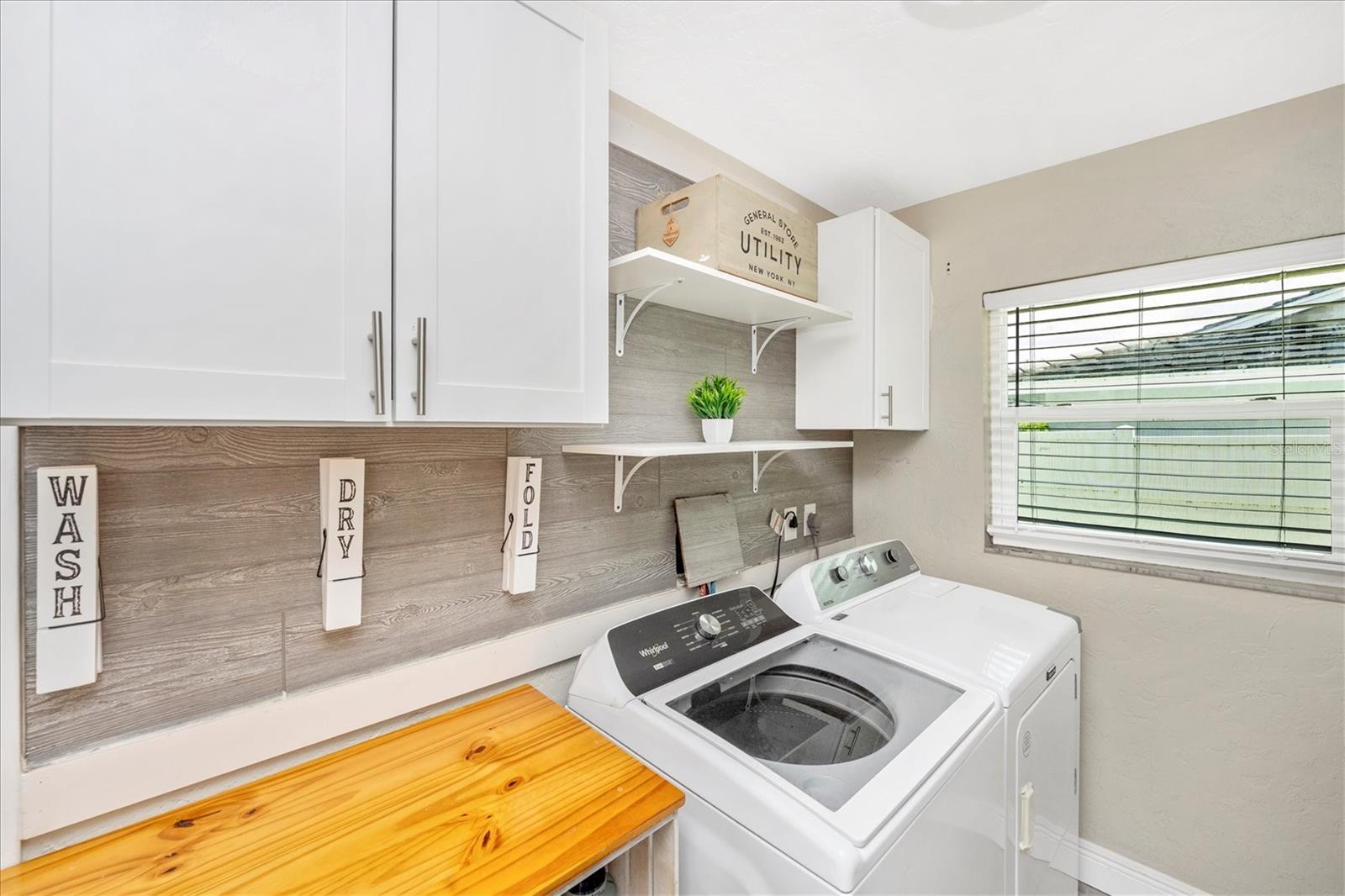 GULF GATE WOODS - Residential