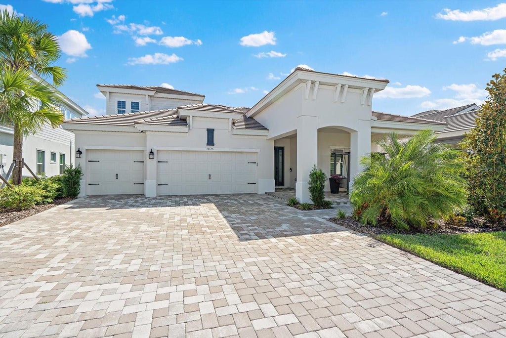 Photo of 17120 Ranchside Place, Lakewood Ranch, FL 34211 (MLS # A4710364)