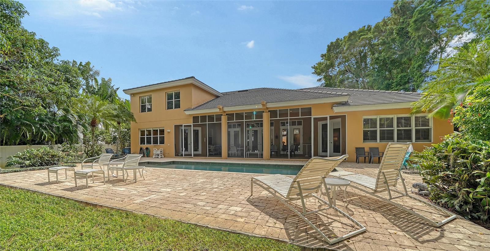 OYSTER BAY ESTATES - Residential