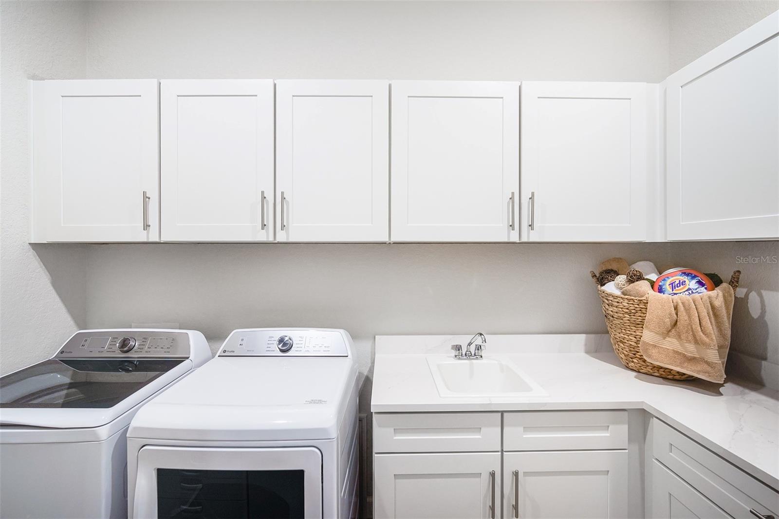 CALUSA COUNTRY CLUB - Residential