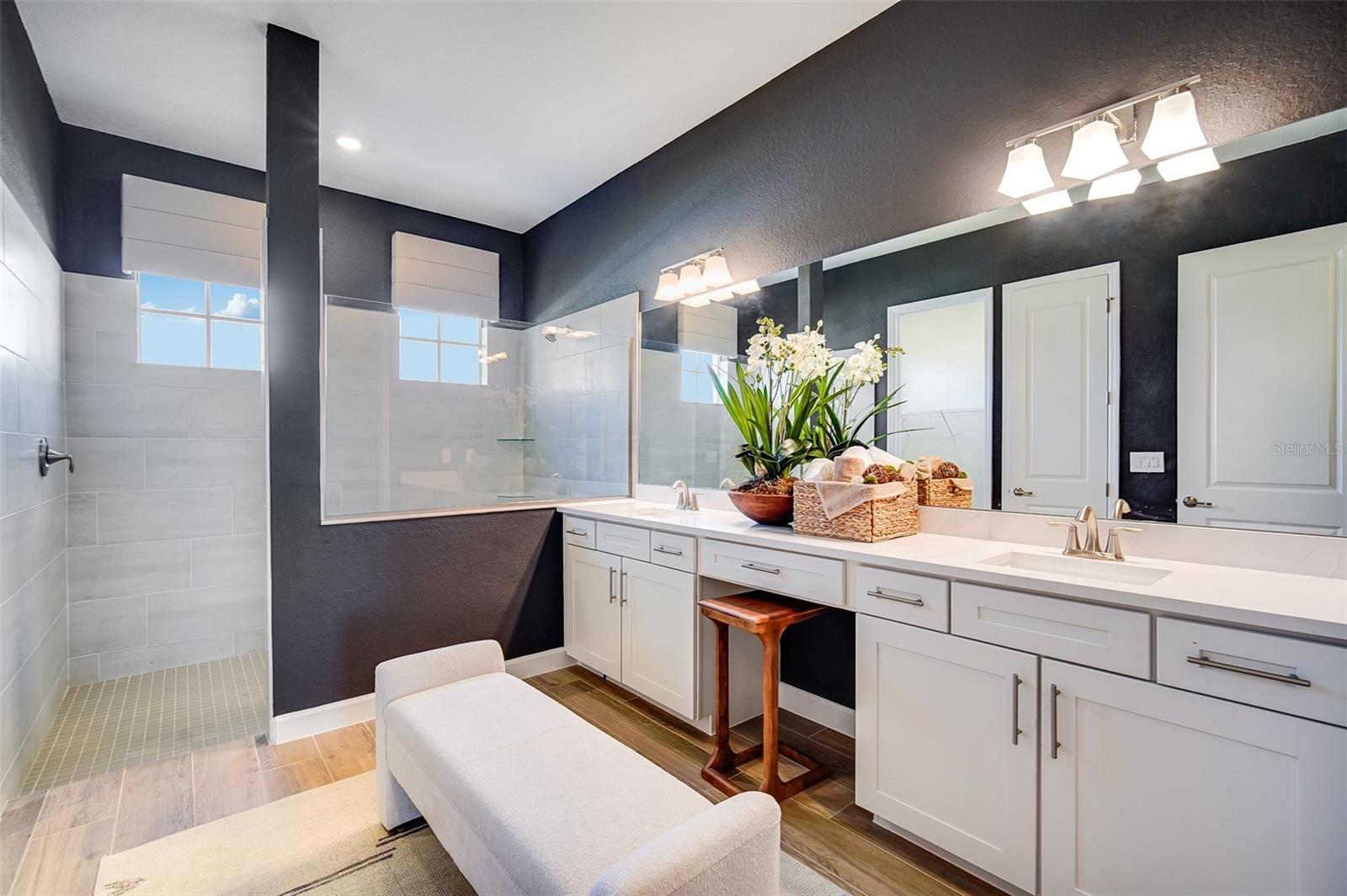 CALUSA COUNTRY CLUB - Residential