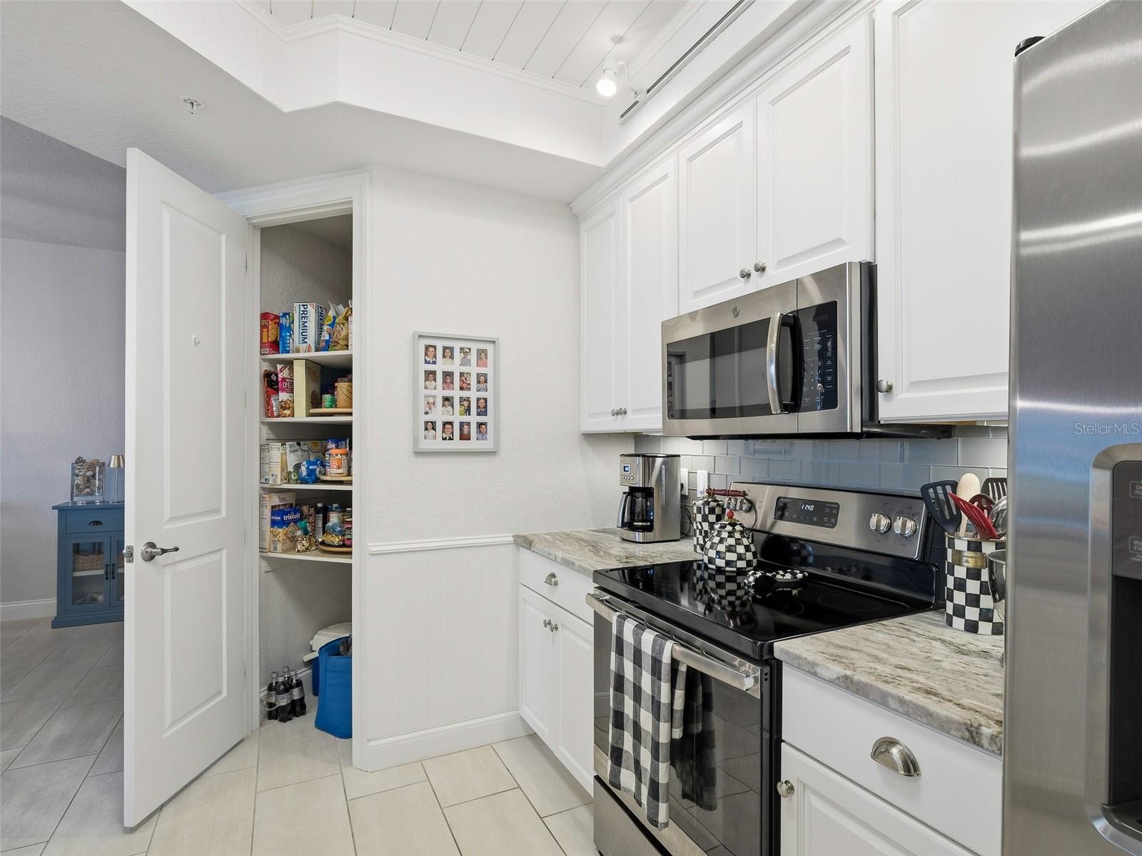 RIVERWALK/CORONADO ISLAND BLDG - Residential