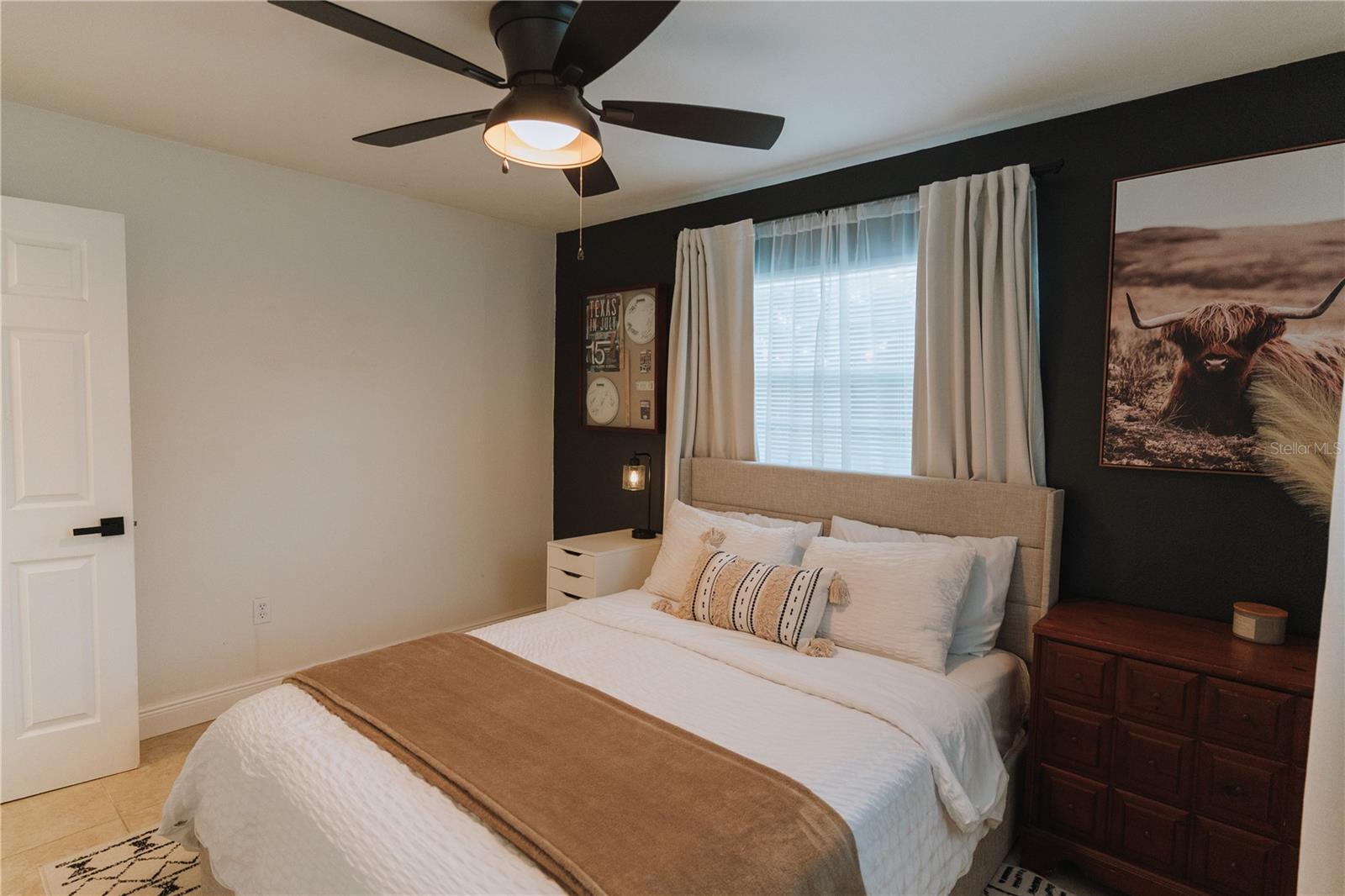 CRYSTAL LAKE PARK 1ST SEC - Residential