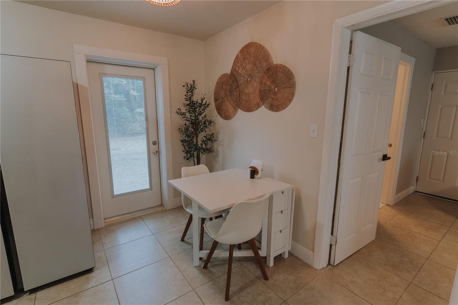 CRYSTAL LAKE PARK 1ST SEC - Residential