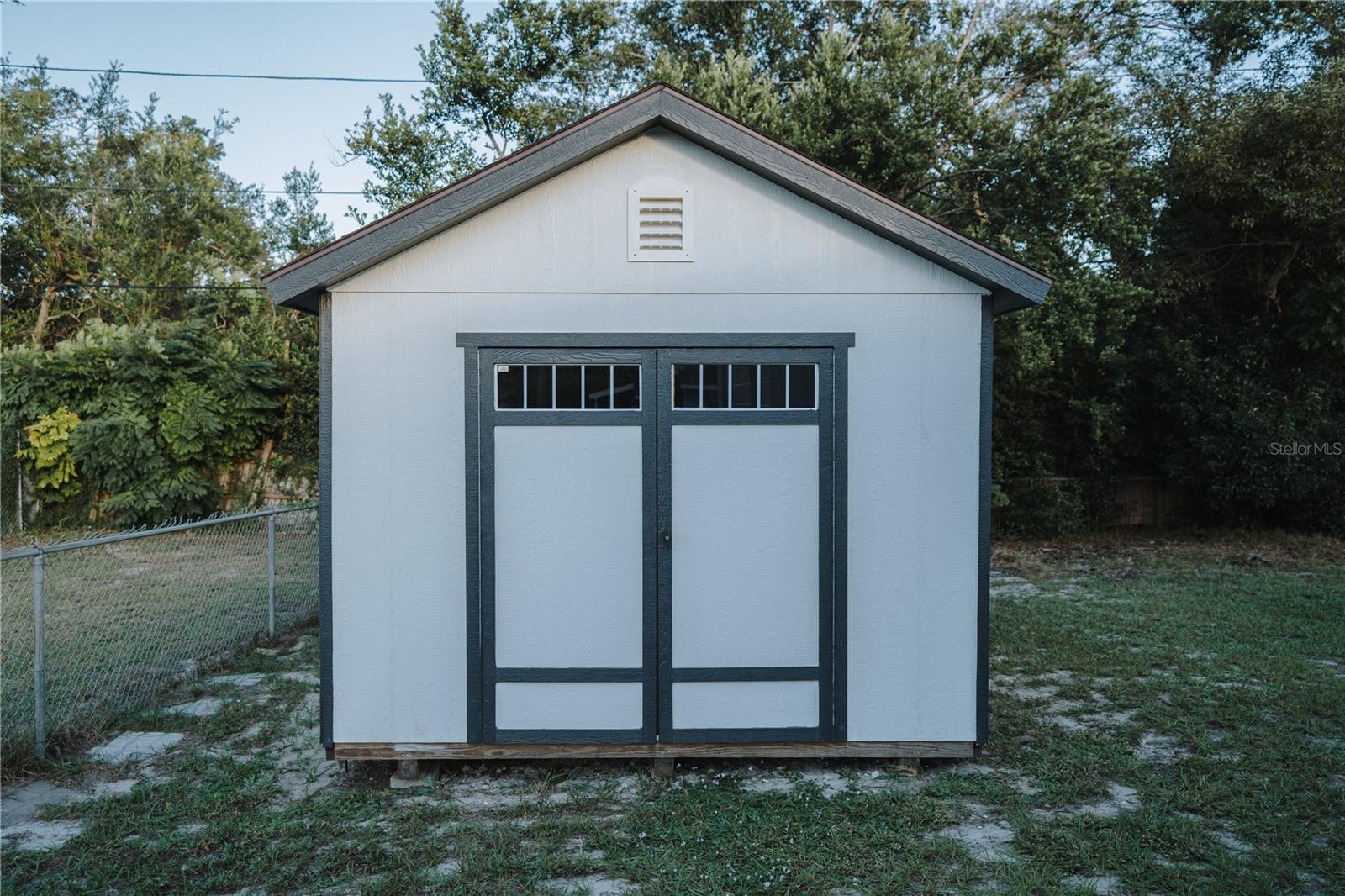 CRYSTAL LAKE PARK 1ST SEC - Residential