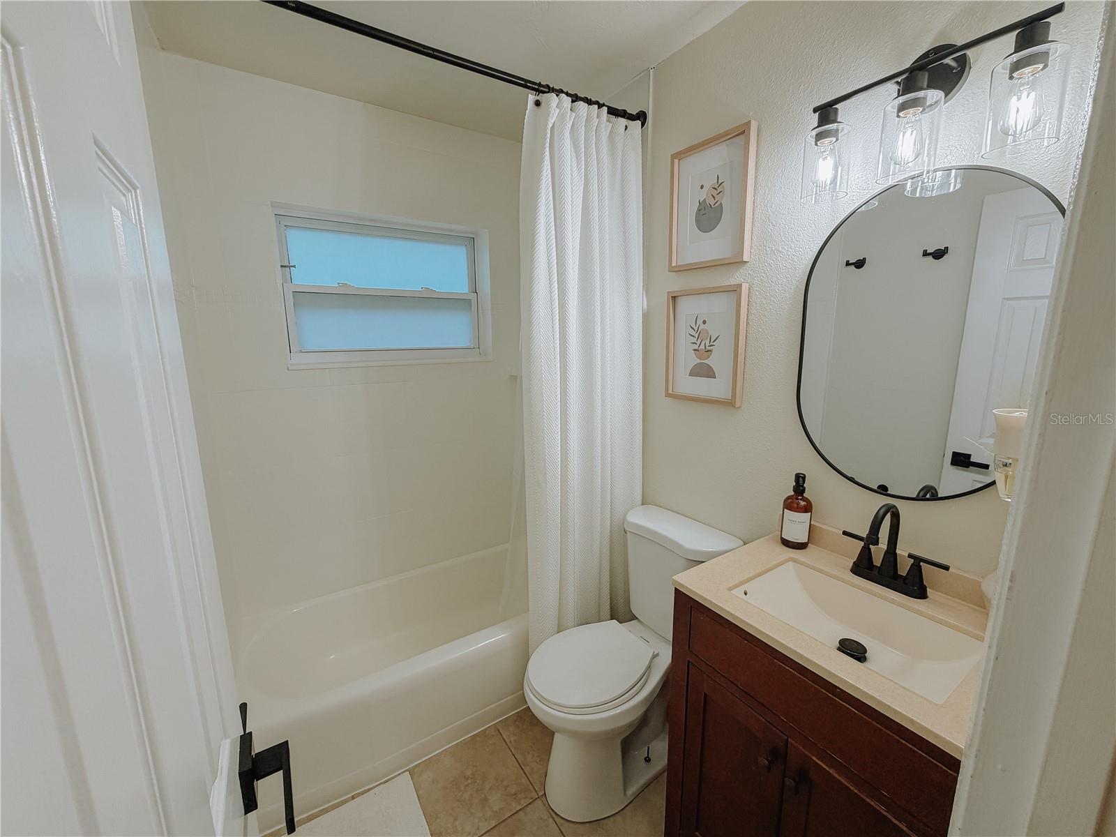 CRYSTAL LAKE PARK 1ST SEC - Residential