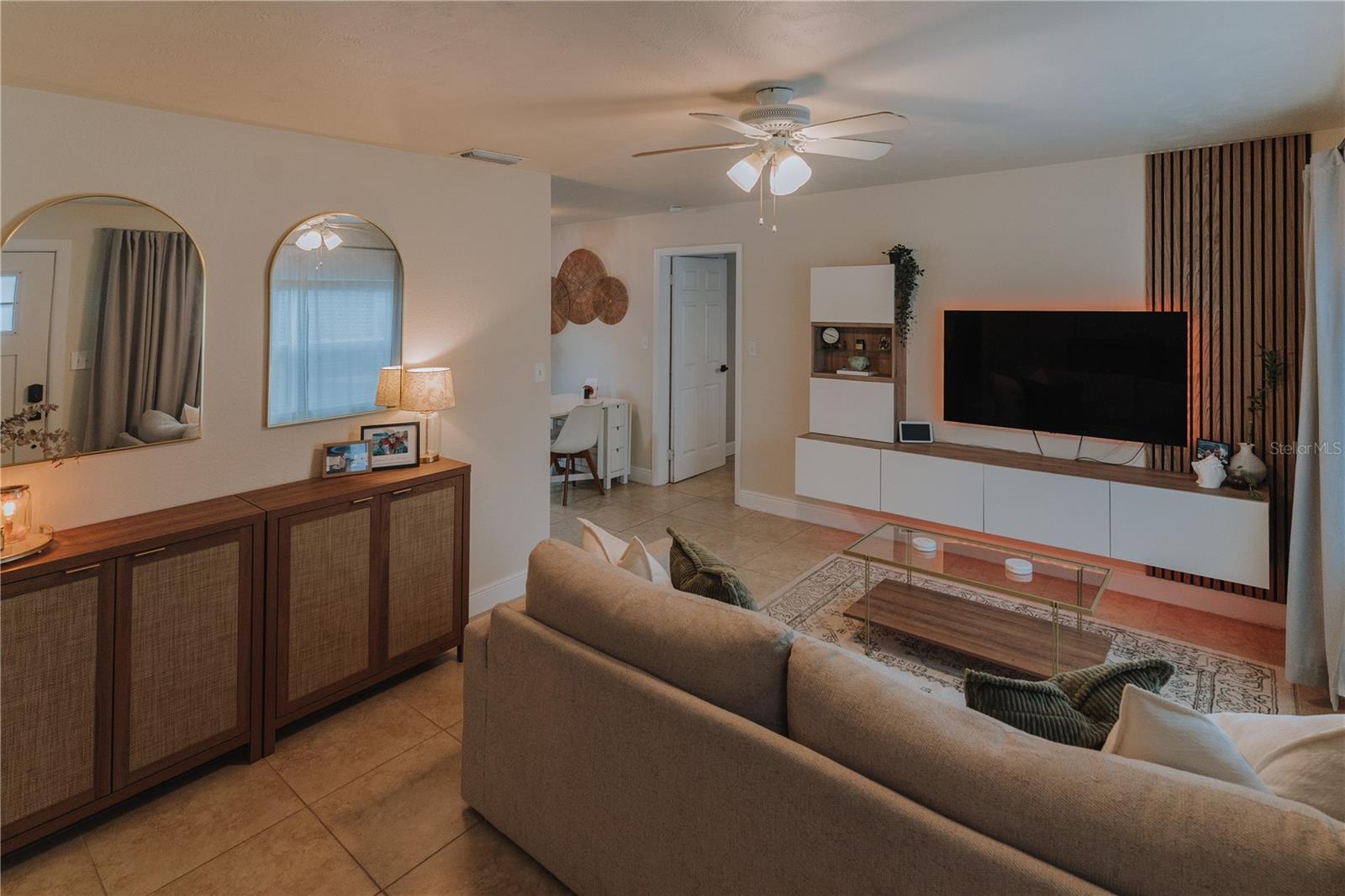 CRYSTAL LAKE PARK 1ST SEC - Residential