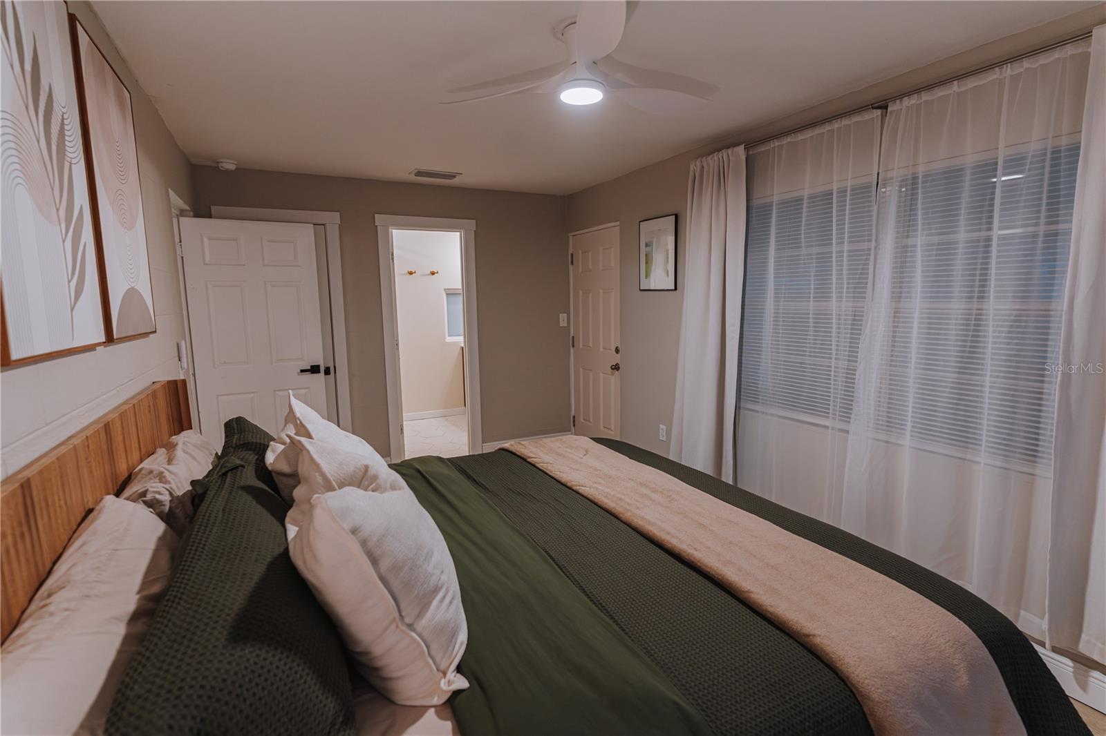 CRYSTAL LAKE PARK 1ST SEC - Residential