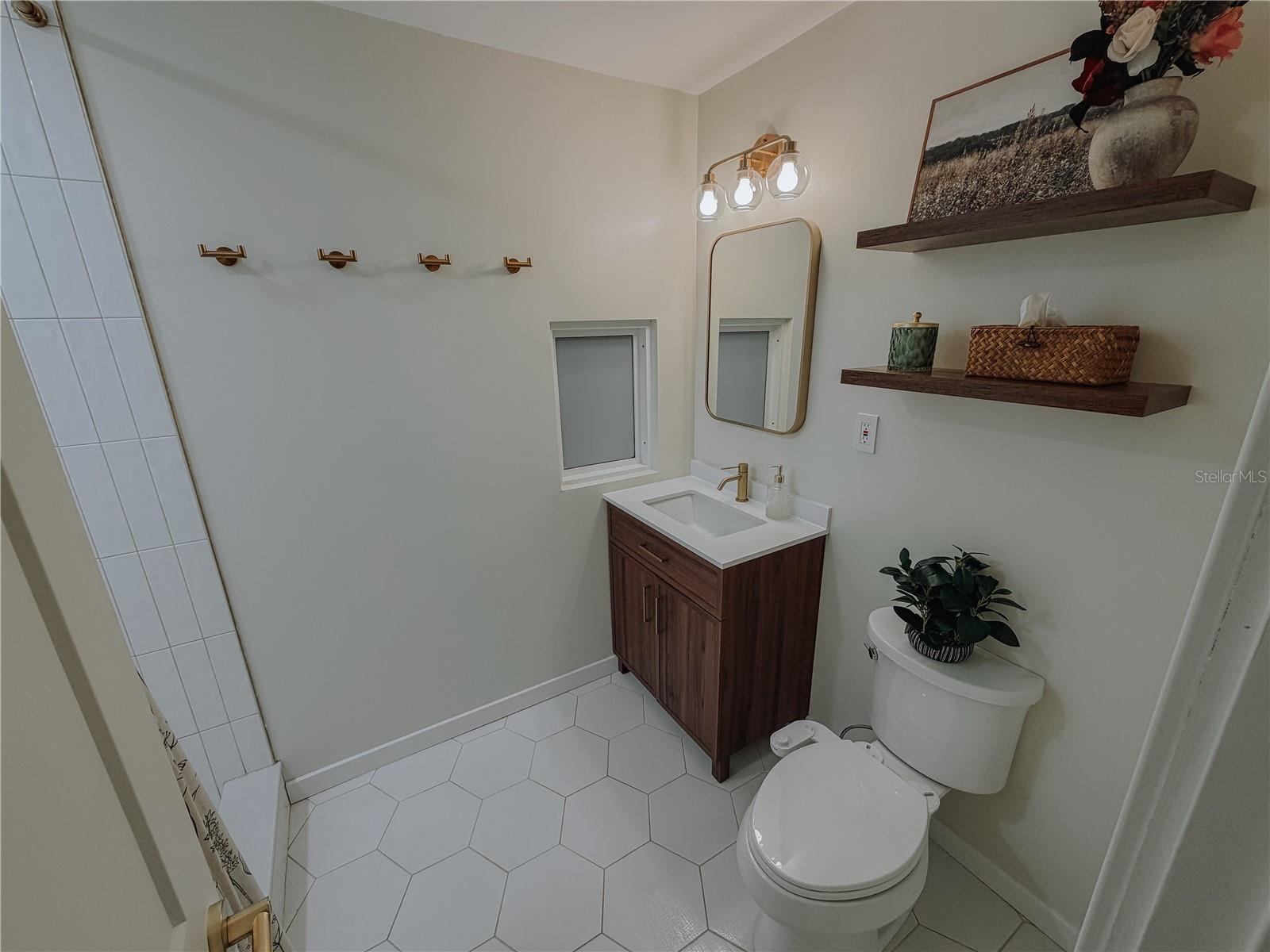 CRYSTAL LAKE PARK 1ST SEC - Residential