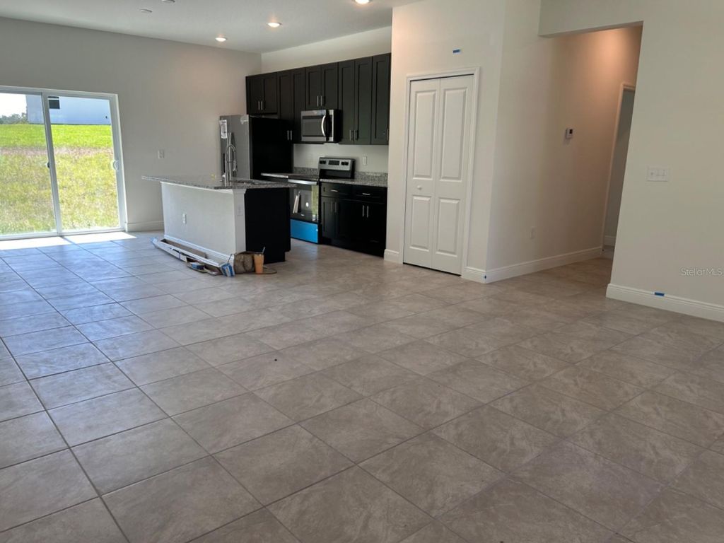 Photo of 16948 SW 39th Circle, Ocala, FL 34473 (MLS # O6377025)