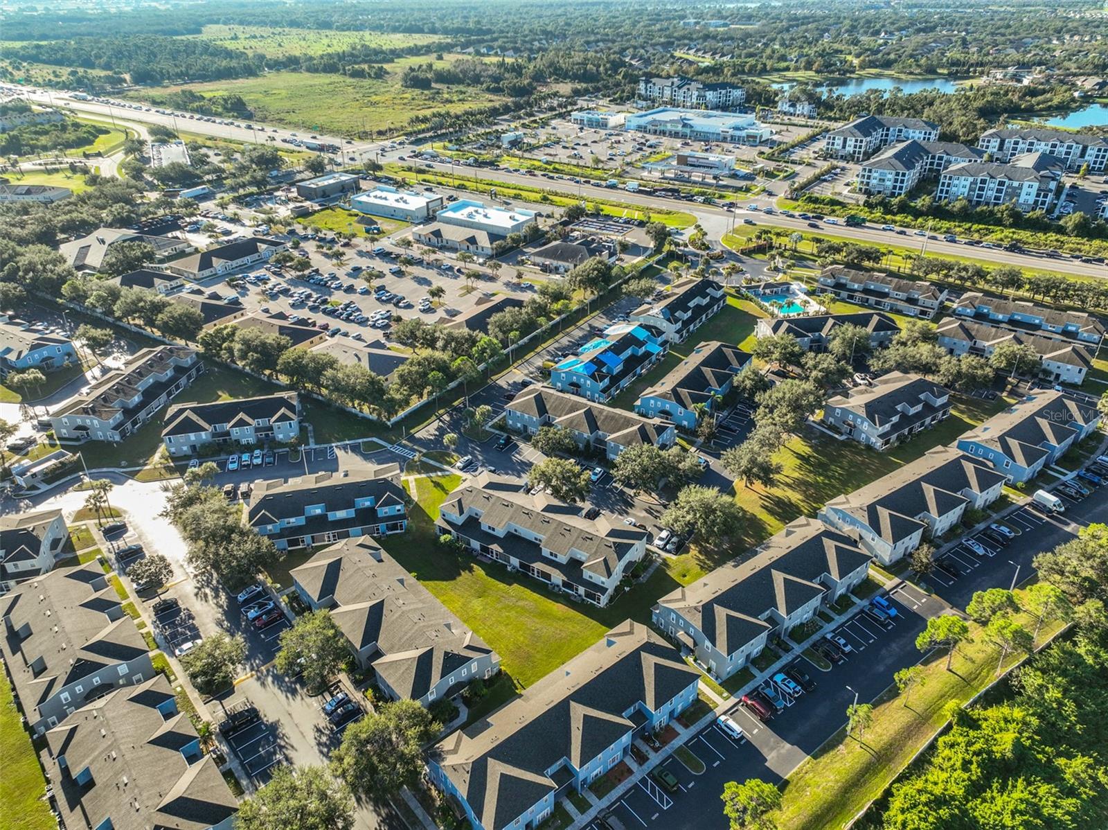 KINGS LAKE TWNHMS - Residential