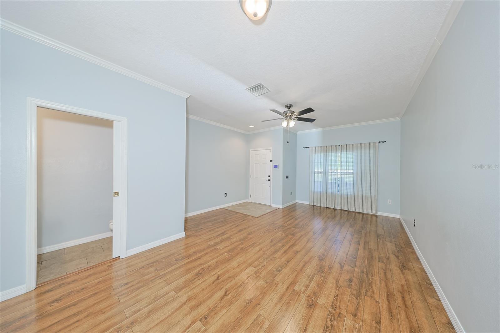 KINGS LAKE TWNHMS - Residential