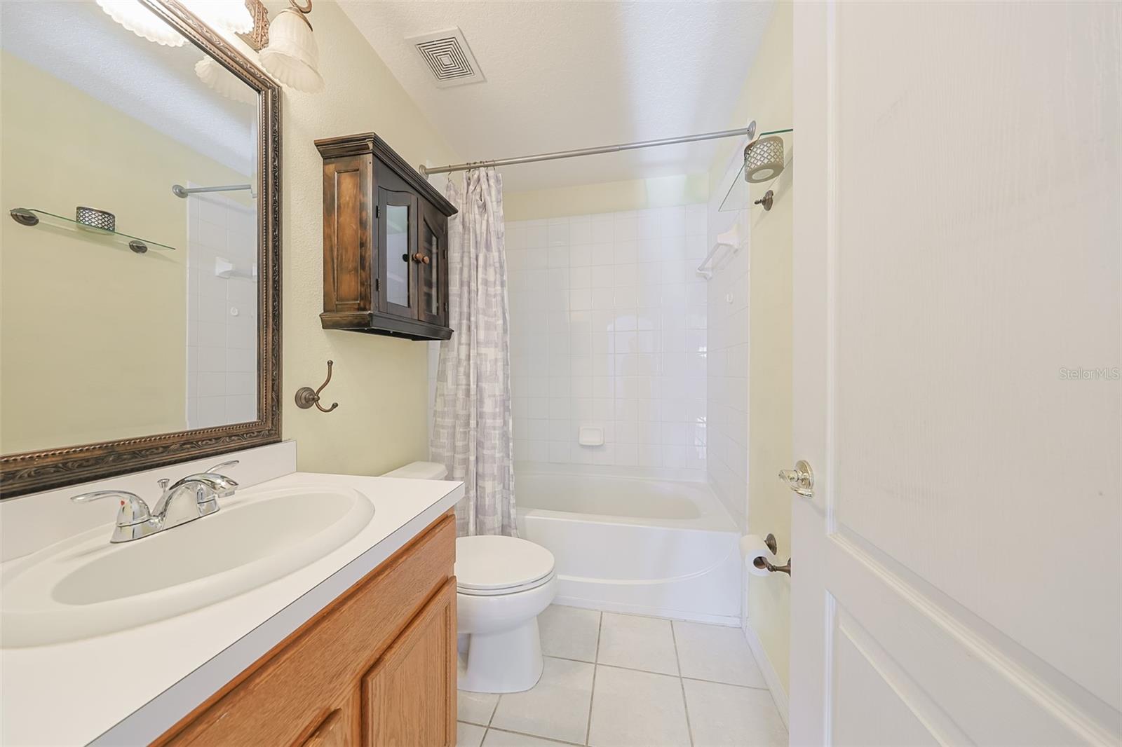 KINGS LAKE TWNHMS - Residential