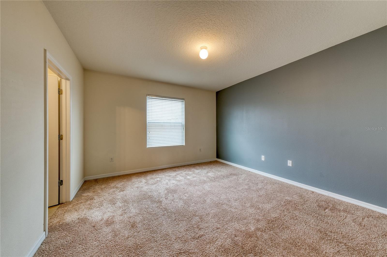 LAKE BLUFF/TOWN CENTER EAST-PH - Residential