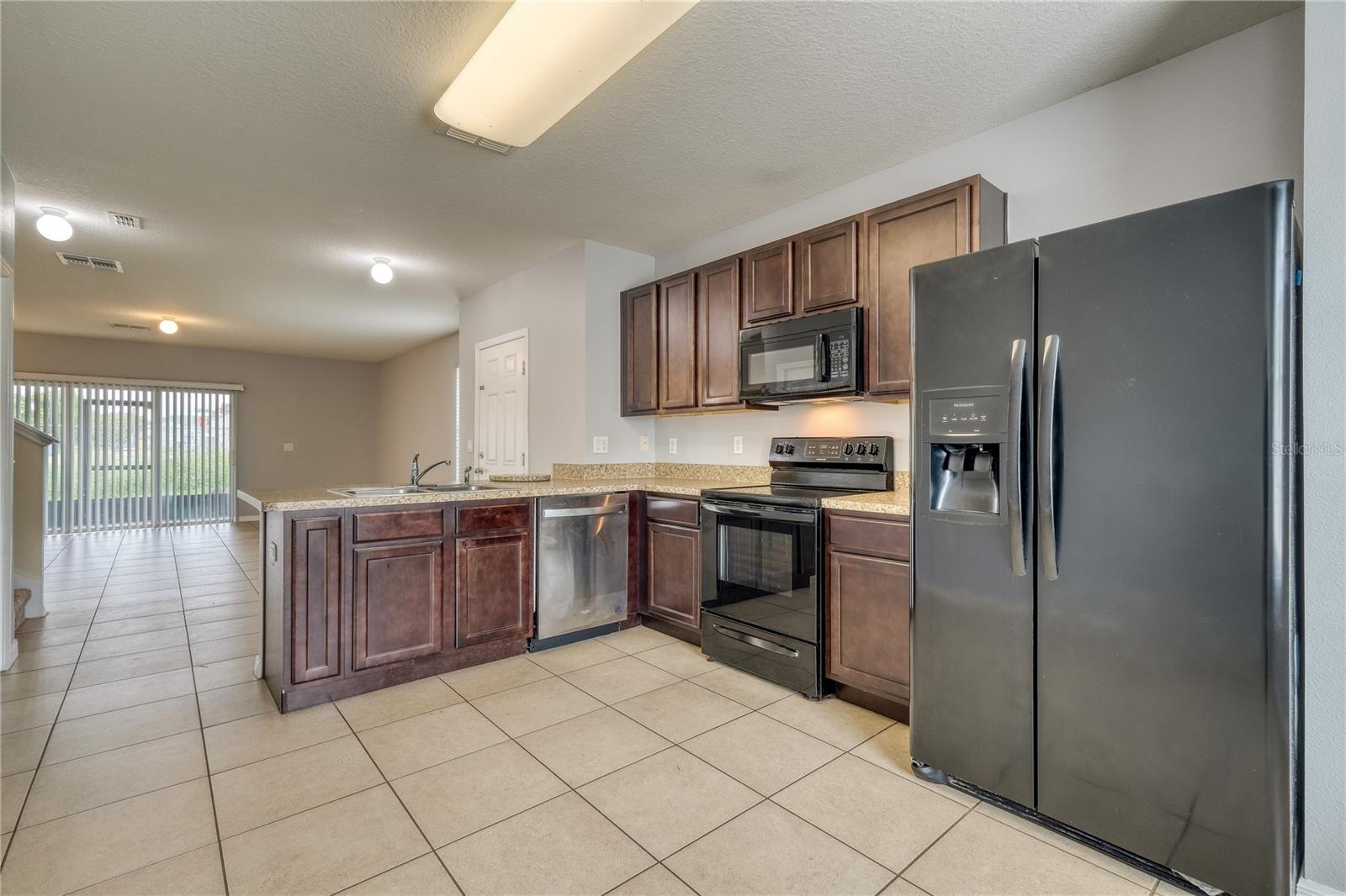 LAKE BLUFF/TOWN CENTER EAST-PH - Residential