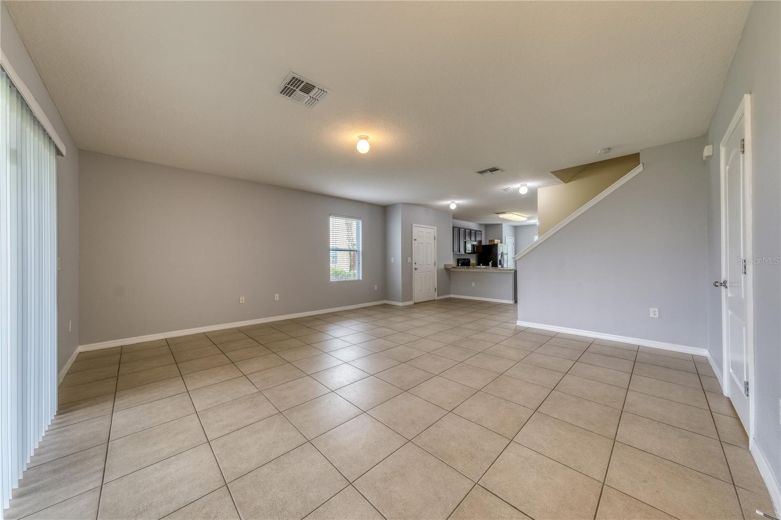 LAKE BLUFF/TOWN CENTER EAST-PH - Residential