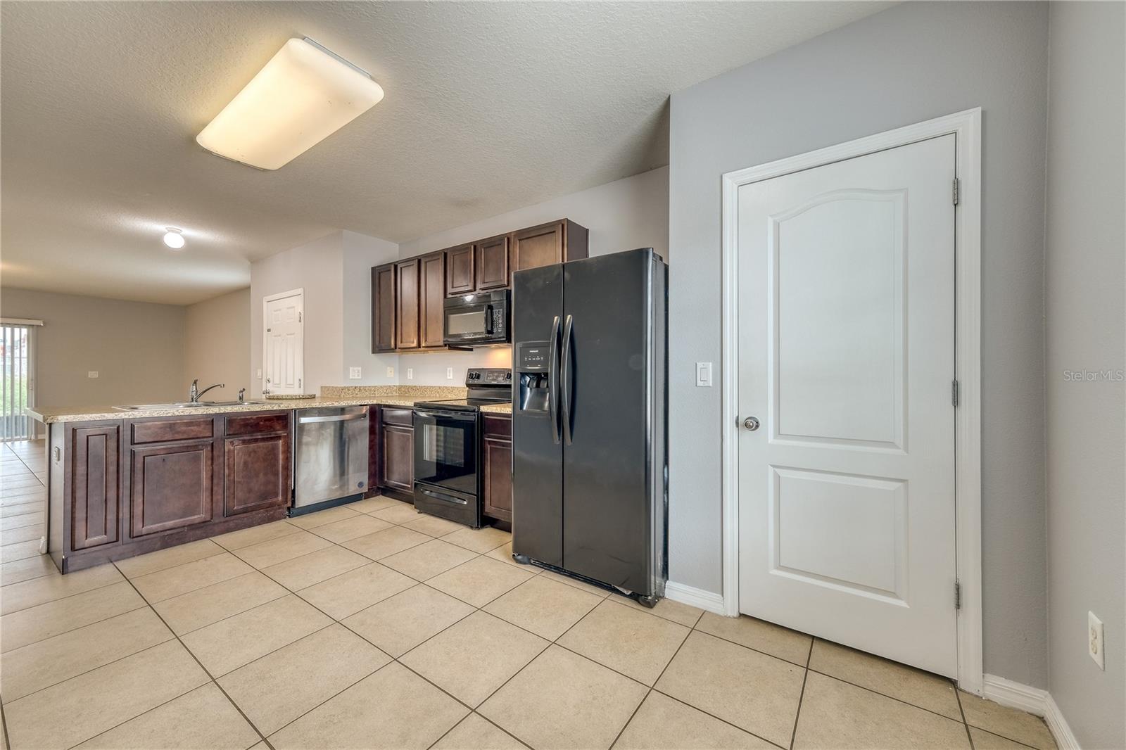 LAKE BLUFF/TOWN CENTER EAST-PH - Residential