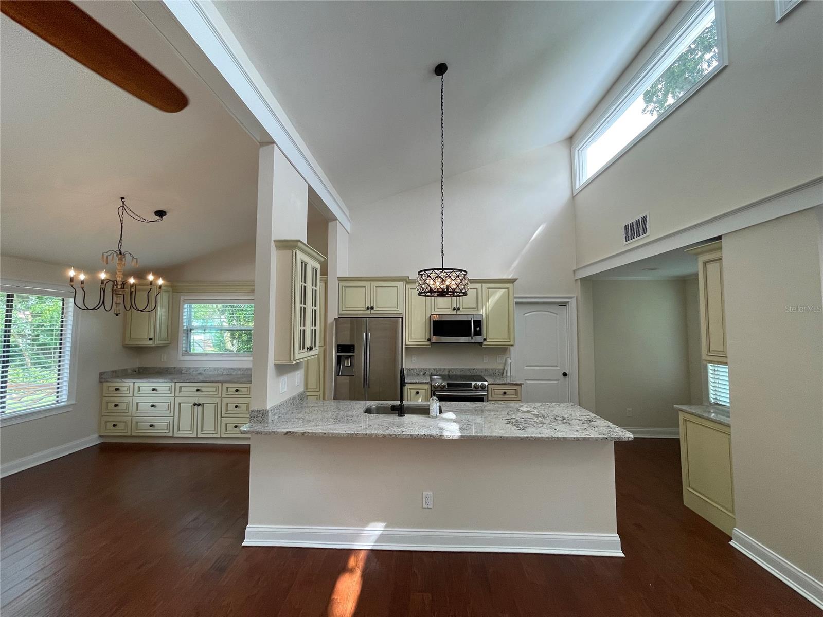 Florida Shores 01 - Residential