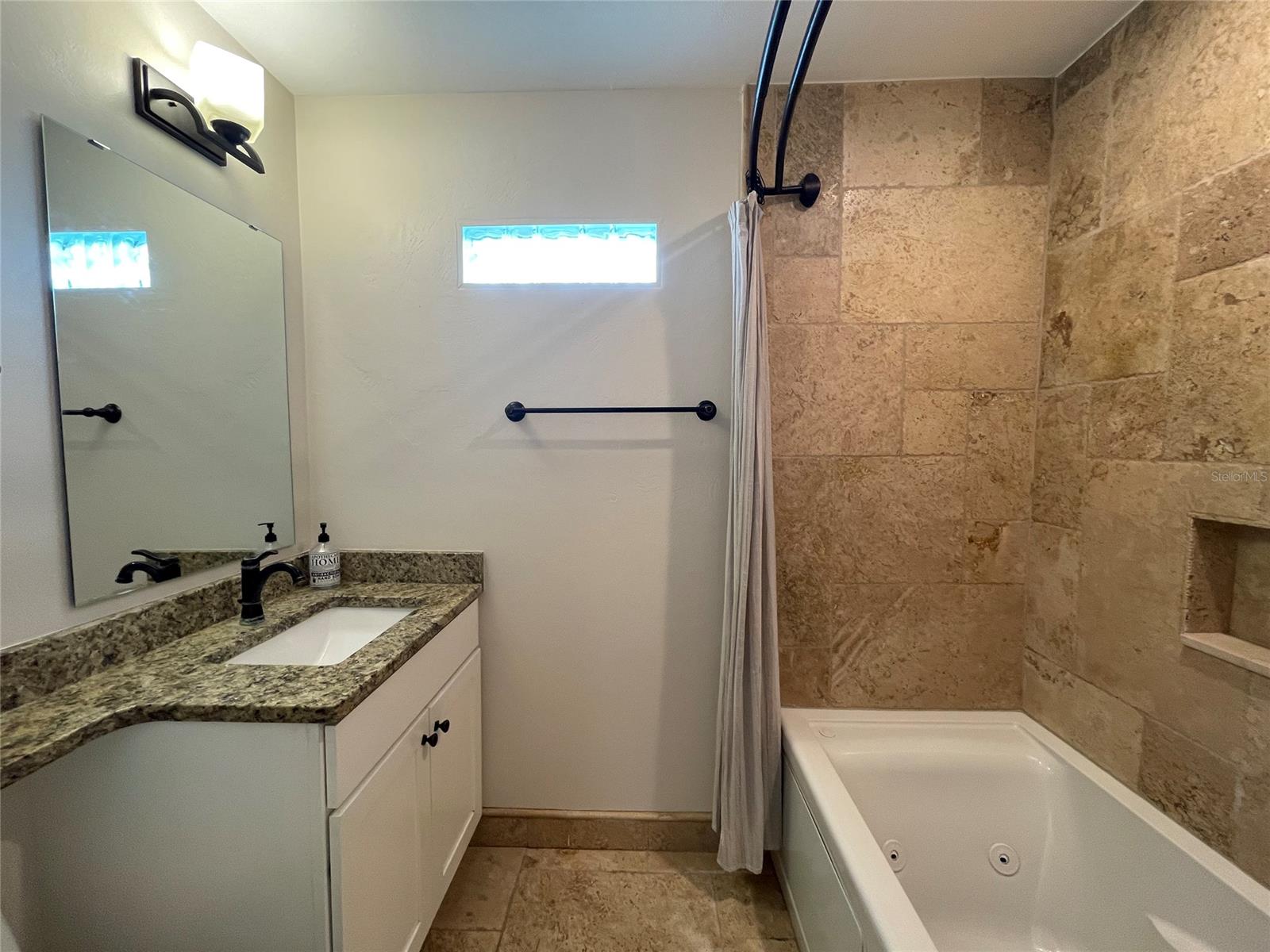 Florida Shores 01 - Residential