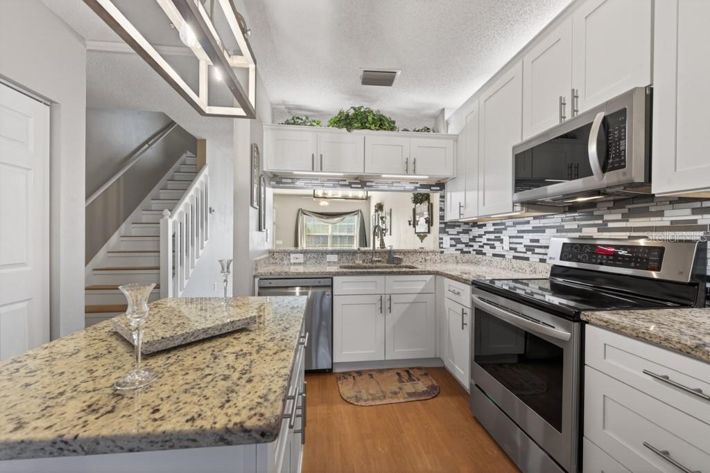 BAYSIDE KEY PH II - Residential