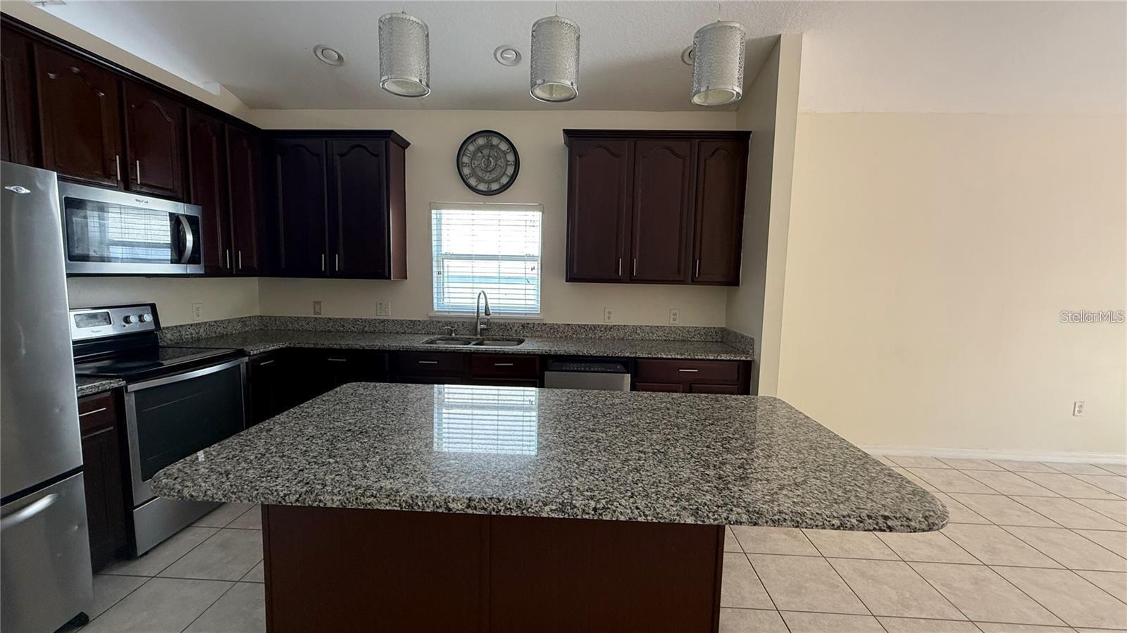 ESTANCIA - Residential