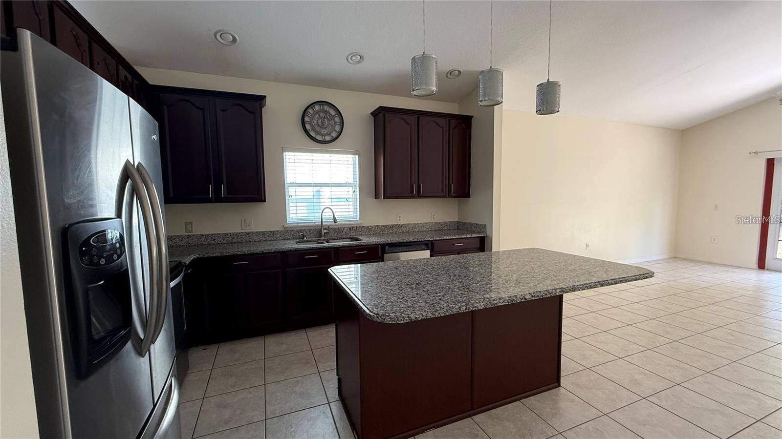 ESTANCIA - Residential