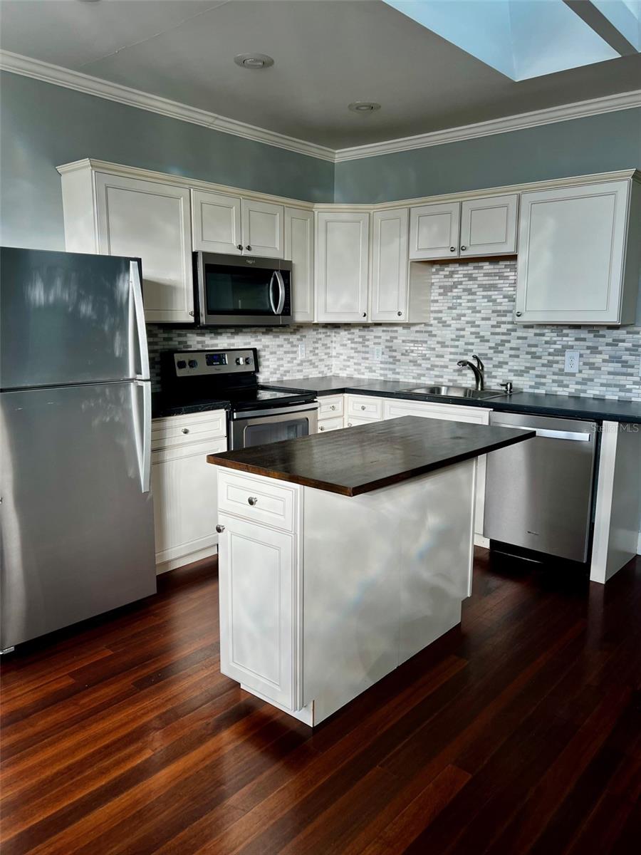 EUSTIS - Residential Lease