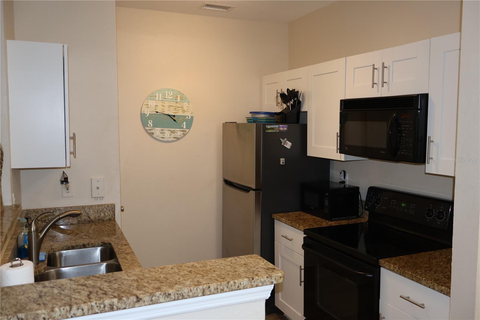 CULBREATH KEY BAYSIDE CONDOMIN - Residential Lease