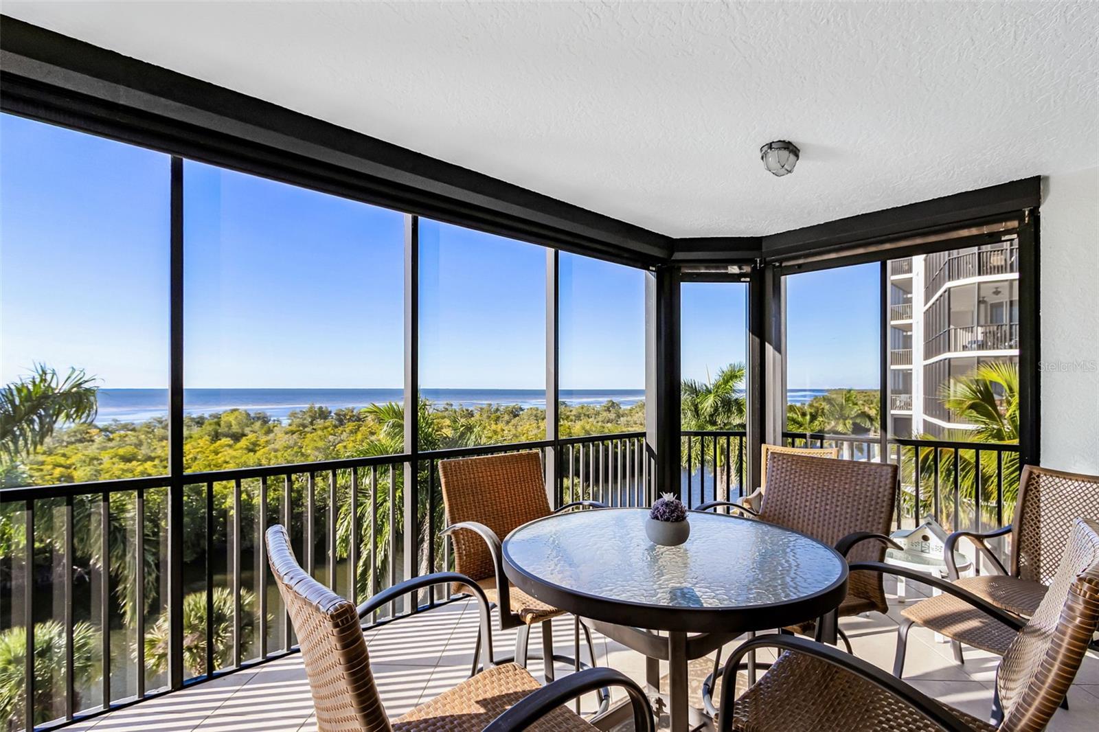 GRANDE ISLE TWRS I & II PH II - Residential