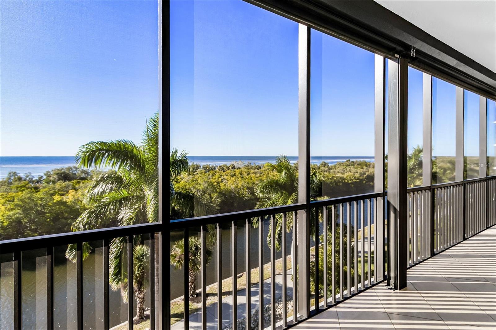 GRANDE ISLE TWRS I & II PH II - Residential