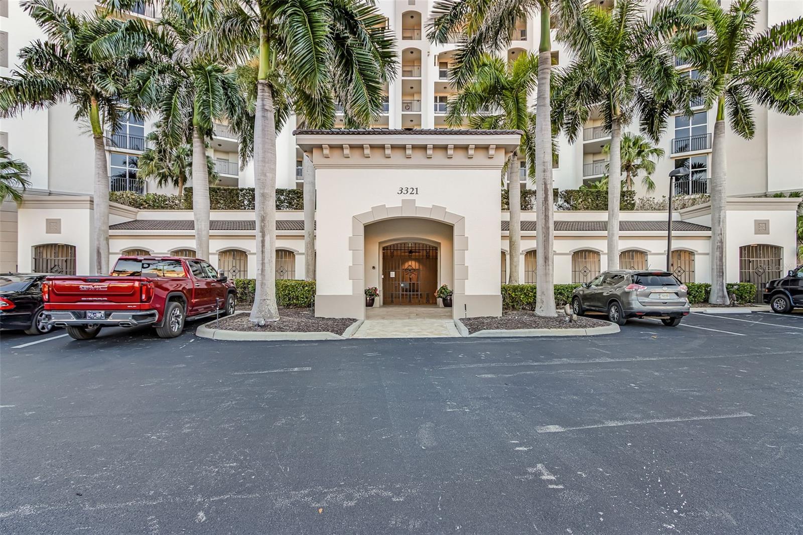 GRANDE ISLE TWRS I & II PH II - Residential