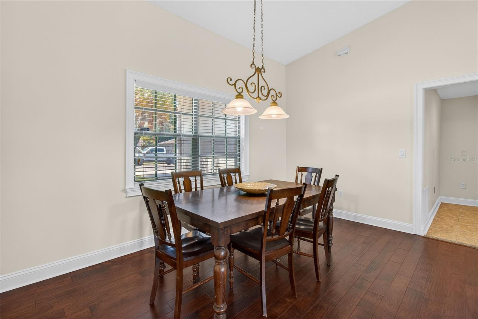 FALCON RIDGE - Residential