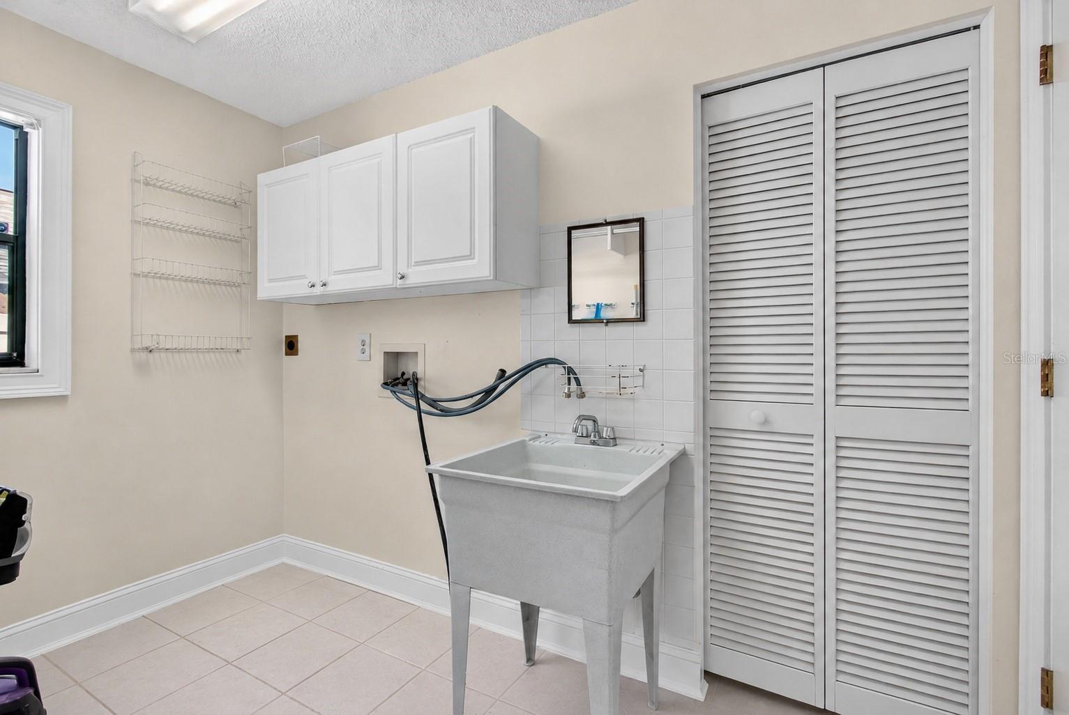 FALCON RIDGE - Residential