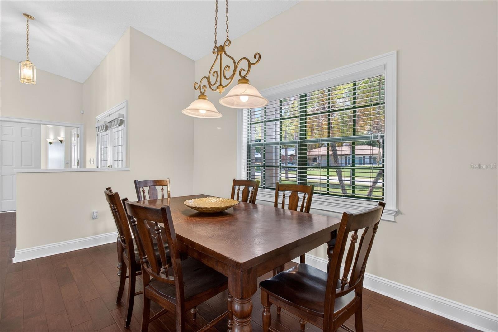 FALCON RIDGE - Residential