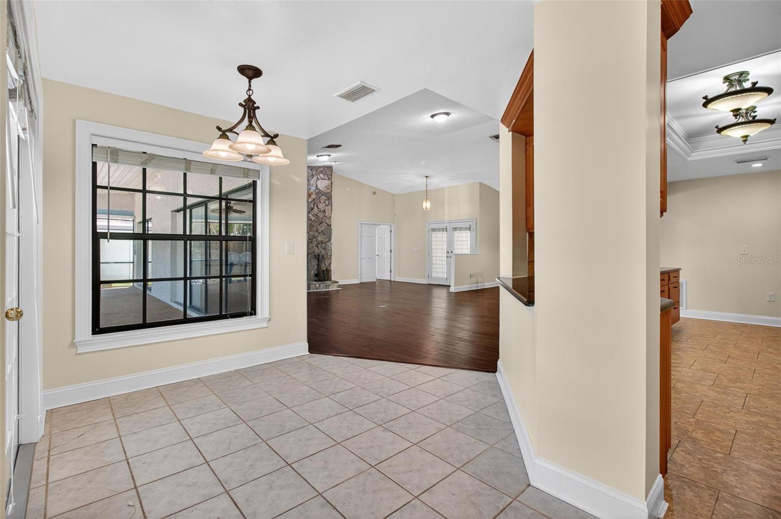 FALCON RIDGE - Residential