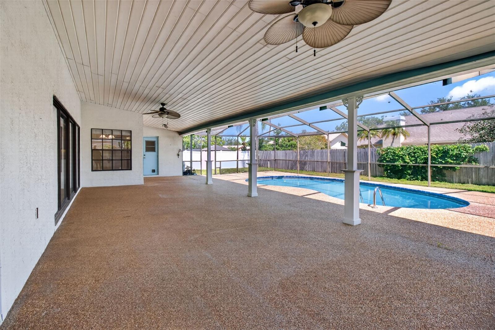 FALCON RIDGE - Residential