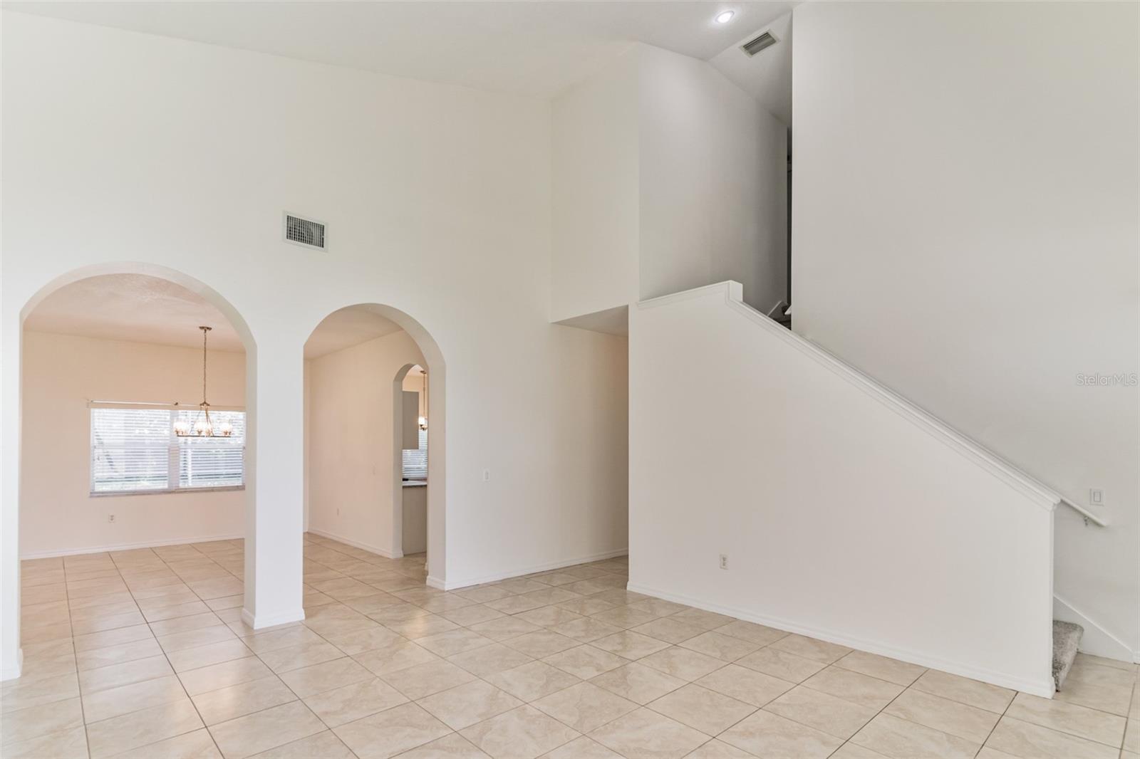 2433 HURON CIRCLE