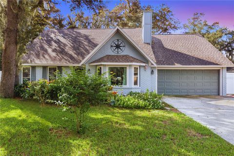 A home in VALRICO