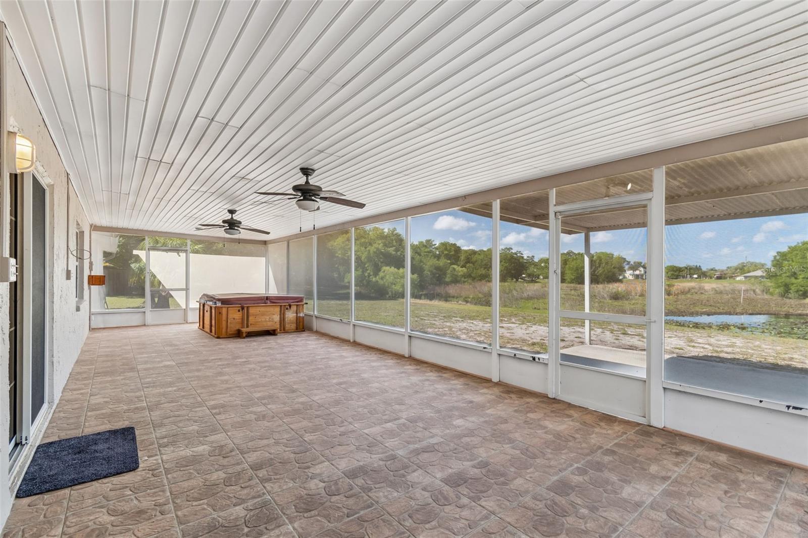 GOLDEN ACRES - Residential